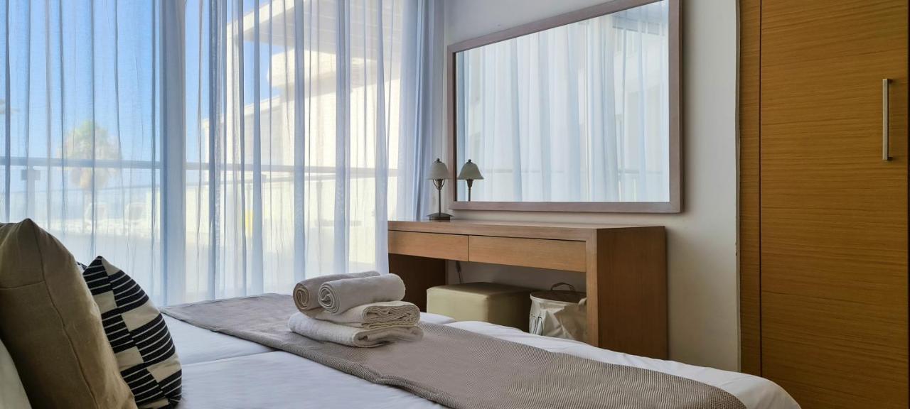 Phaedrus Living: Seafront Luxury Flat Pallini Court 113 Protaras Ngoại thất bức ảnh